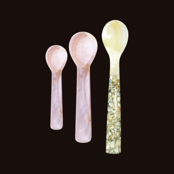 set3.jpg MOTHER OF PEARL CAVIAR SPOON